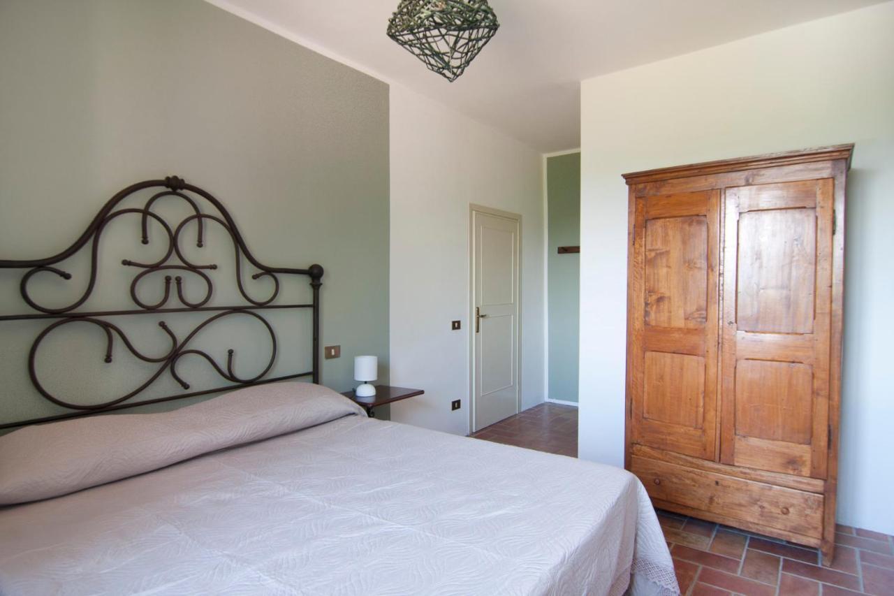 Agriturismo Terenzana Aparthotel Riparbella Kültér fotó