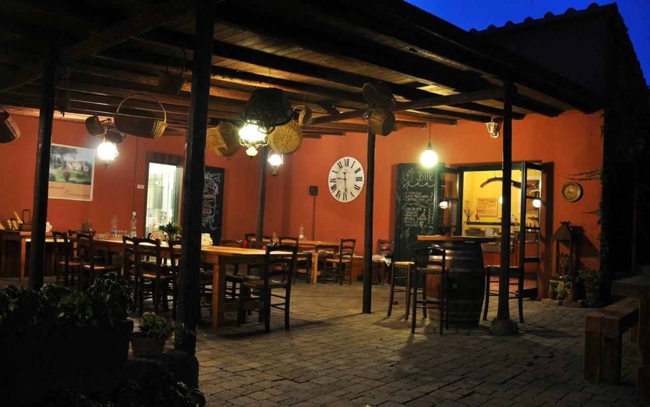 Agriturismo Terenzana Aparthotel Riparbella Kültér fotó