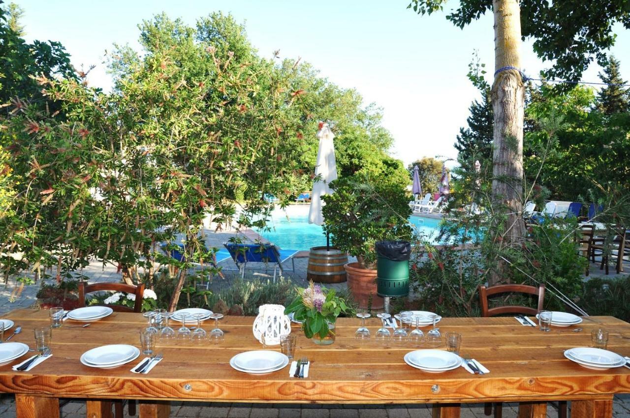 Agriturismo Terenzana Aparthotel Riparbella Kültér fotó