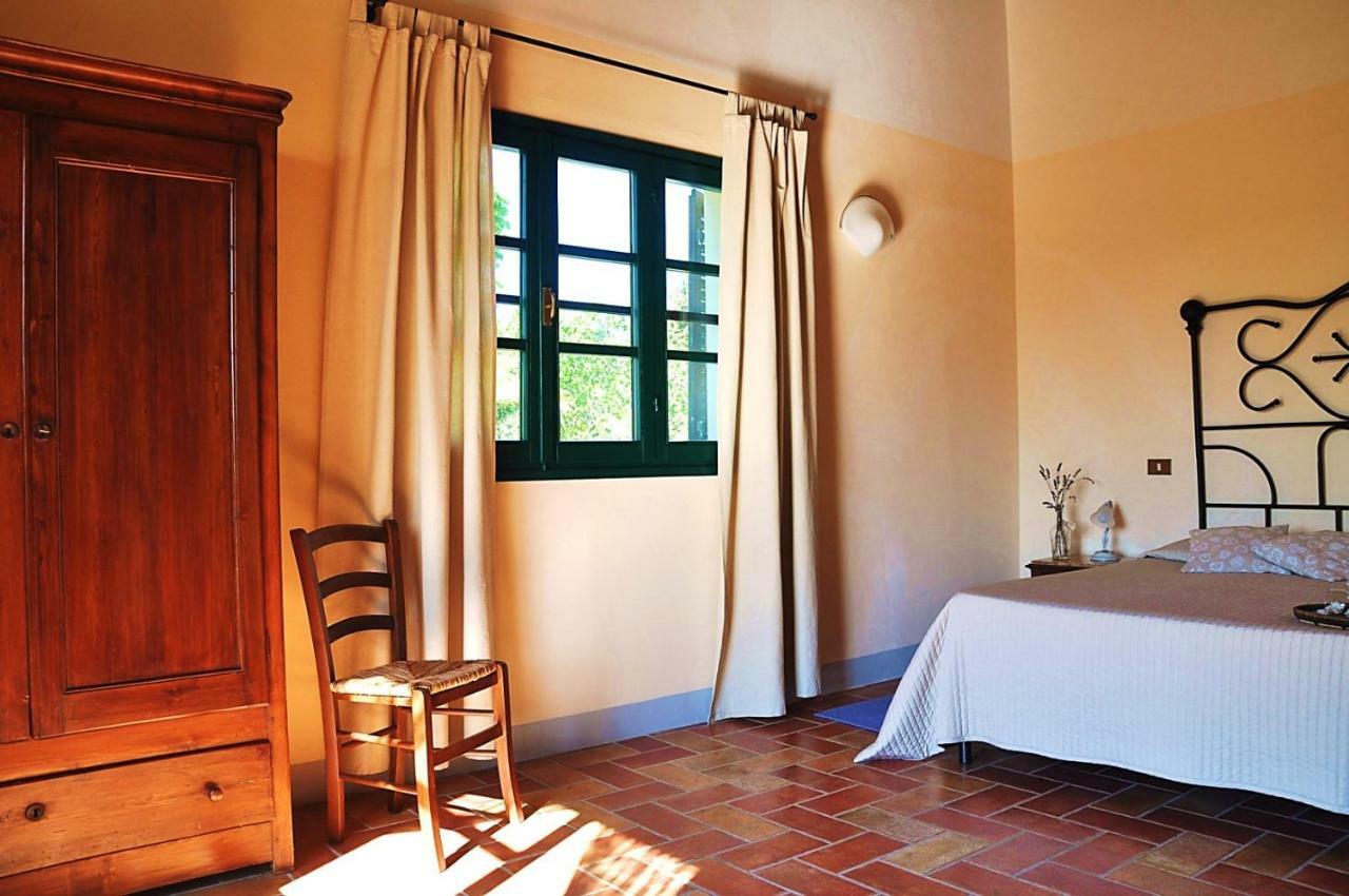 Agriturismo Terenzana Aparthotel Riparbella Kültér fotó
