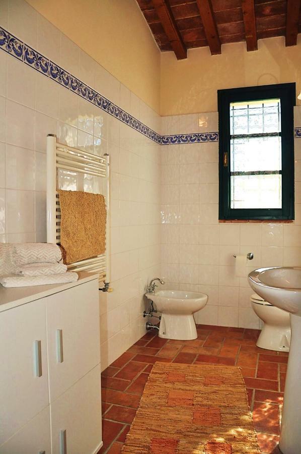 Agriturismo Terenzana Aparthotel Riparbella Kültér fotó
