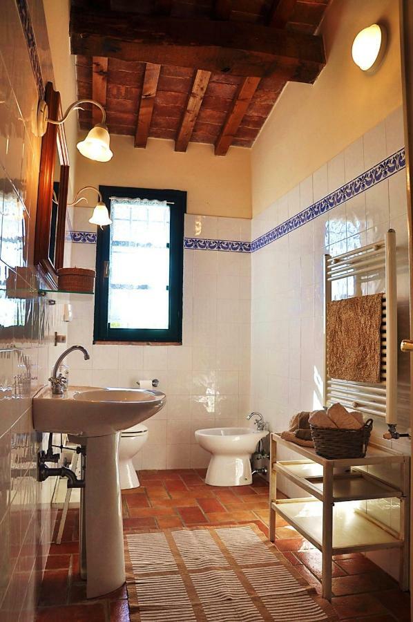 Agriturismo Terenzana Aparthotel Riparbella Kültér fotó
